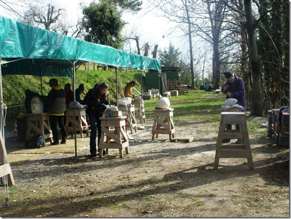 392754_621772237837645_1755814769_n