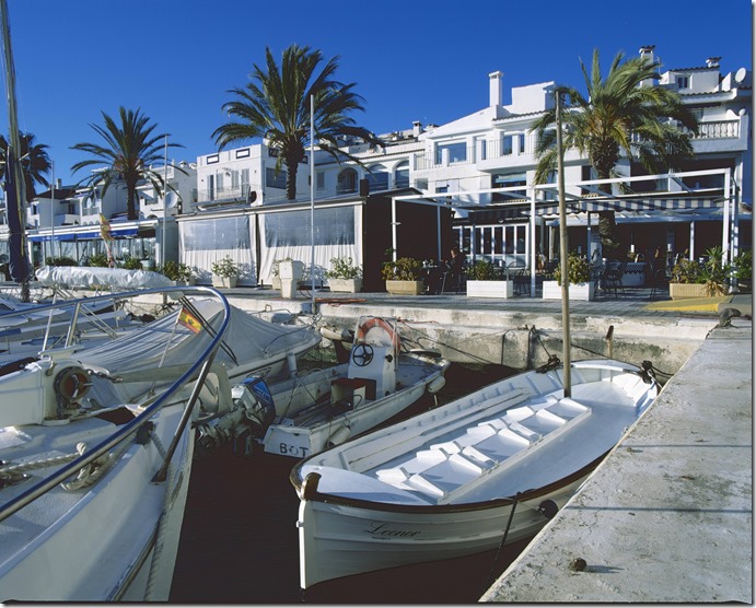 Sitges Harbour C 3200
